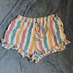 Adorable flowy shorts!✨